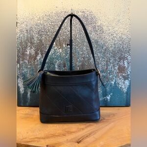Dooney & Bourke y2K Black Quilted Leather Shoulder Bag